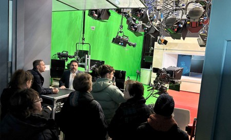 MDR-Studiotour: Führung durch die media city leipzig und die Kulissen des MDR