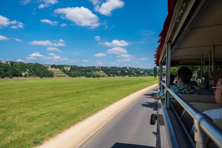 Große Stadtrundfahrt Hop on Hop off Tagesticket 22 Haltestellen - Bild 5