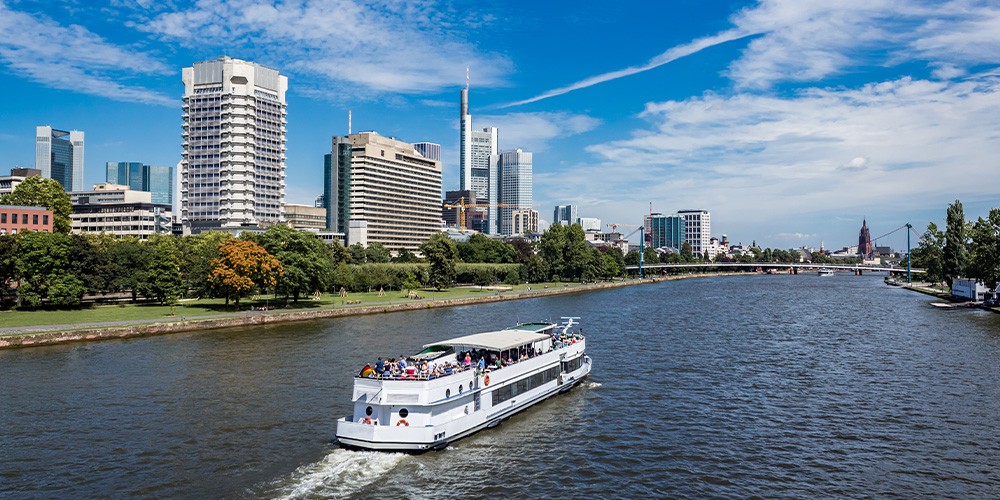 Panoramarundfahrt auf dem Main - Bild 2