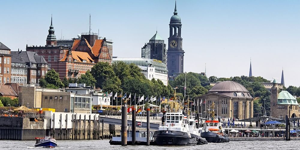 HAFEN-, ALSTER- & STADTRUNDFAHRT - Bild 6