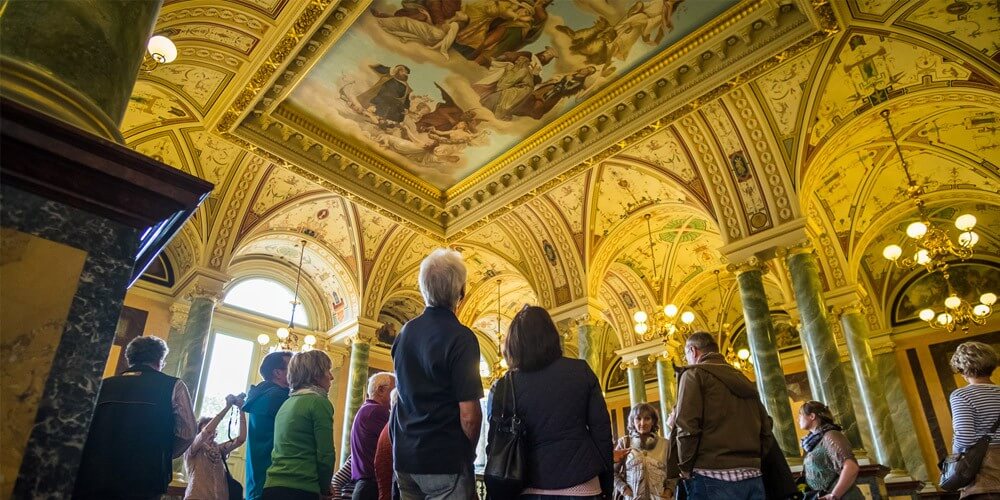 Guided SEMPEROPER + Dayticket Sightseeing Tour - Bild 3