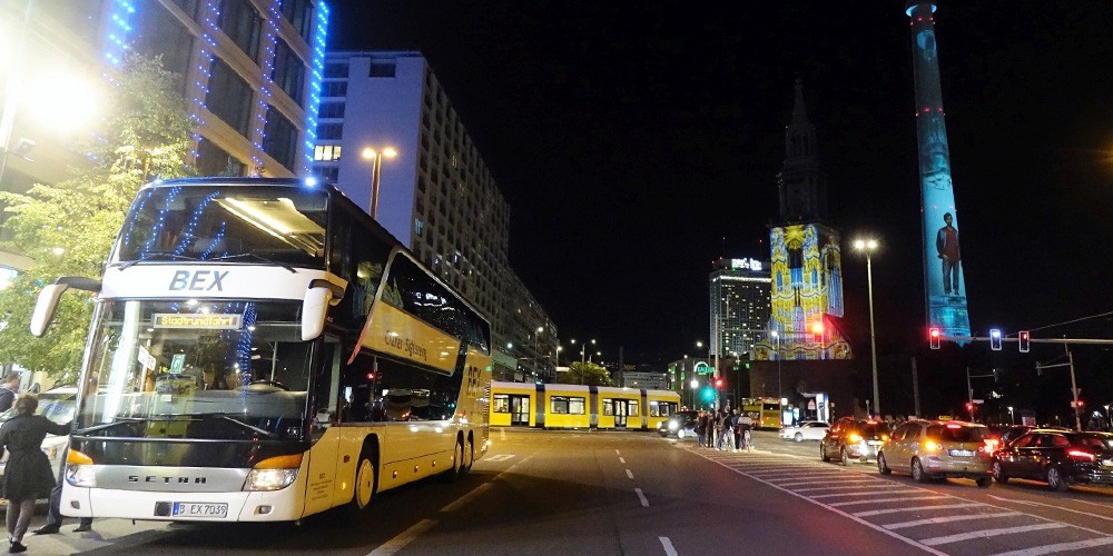 Stadtrundfahrt Berlin leuchtet 2022 - Die Tour zu den Highlights der Stadt
