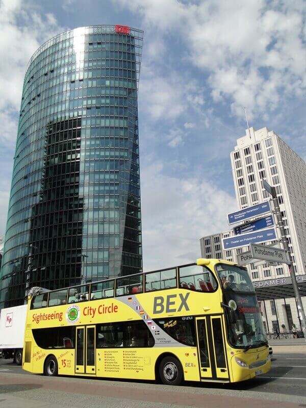 Stadtrundfahrt Berlin mit 18 Haltestellen Tagesticket