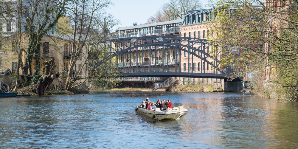 Kanalrundfahrt im Panorama-Boot ab Stadthafen Leipzig - Bild 5