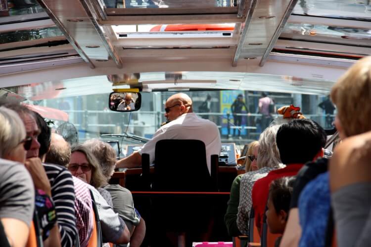 1-stündige Kanalrundfahrt - Grachtenfahrt per Boot durch Amsterdam - Bild 5