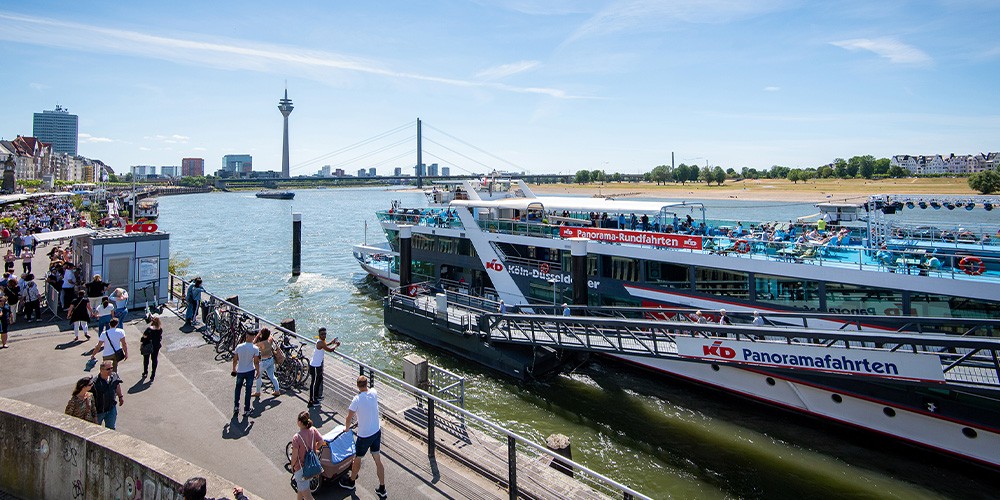 Panoramarundfahrt auf dem Rhein - Bild 1