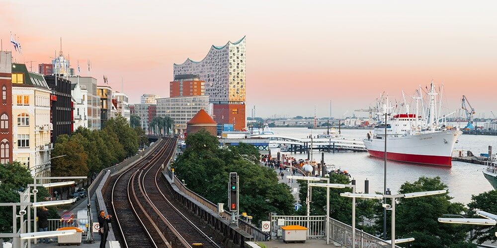 Hafenrundfahrt & Grosse Stadtrundfahrt - Bild 4