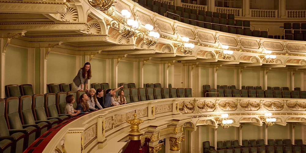 Hänsel und Gretel - eine Familienführung durch die Semperoper - Bild 2