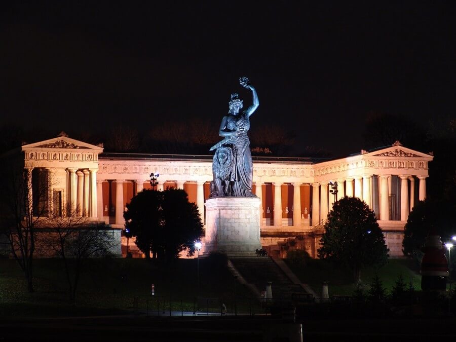 München bei Nacht - Bild 4