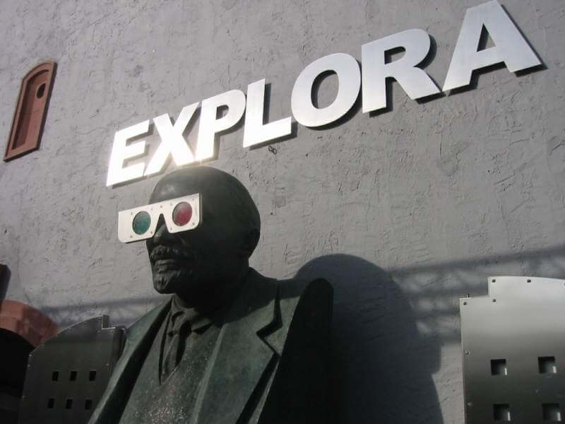 Explora