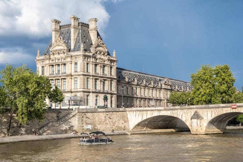 Louvre Museum